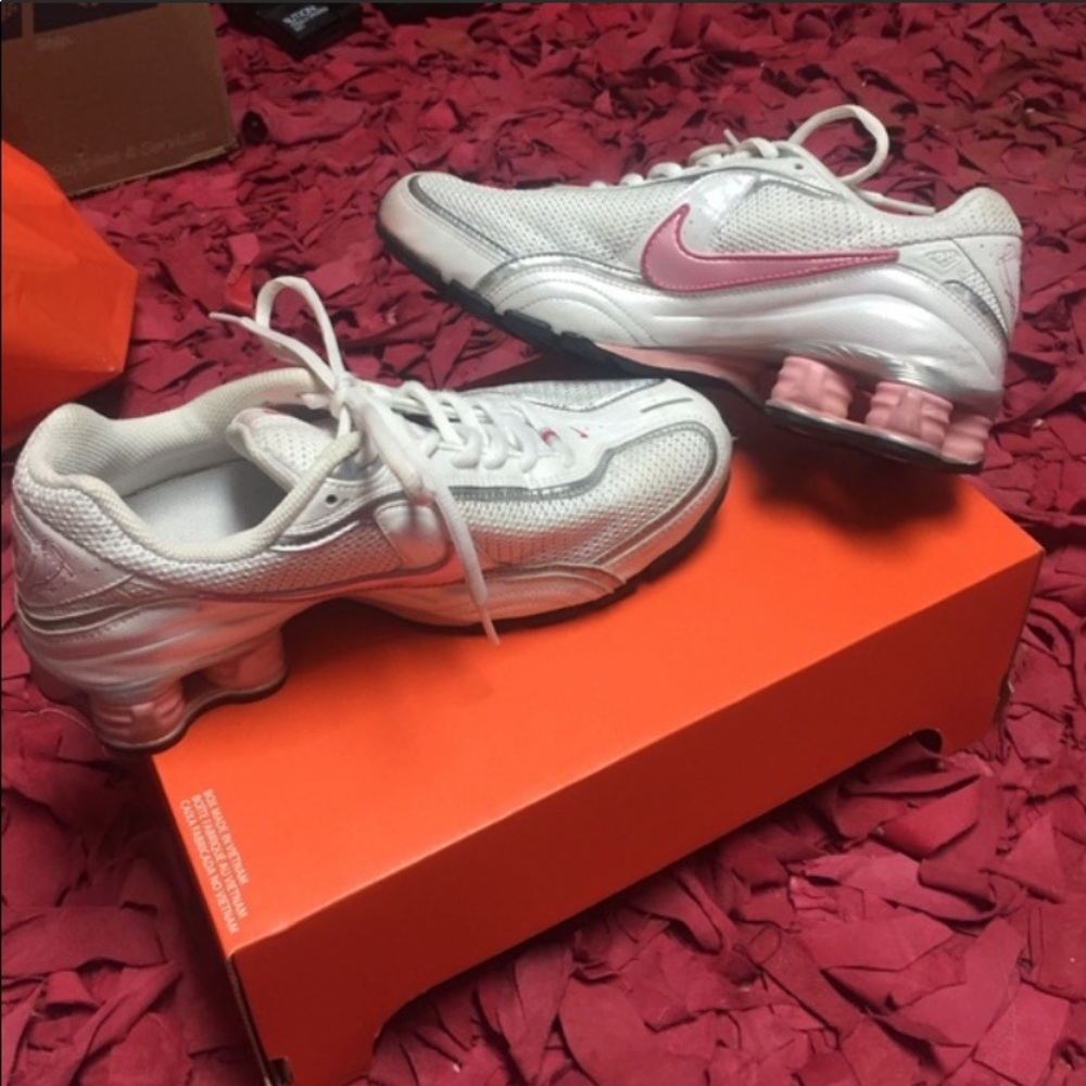 Nike shock